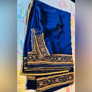 Embroidered navy Blue and Gold Saree indian/Pakistani